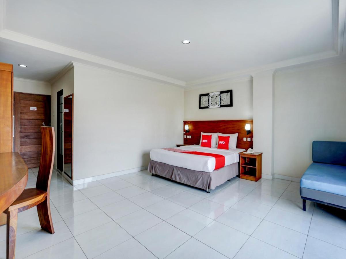 Oyo 3950 The Ratna Hotel Kuta Lombok Extérieur photo