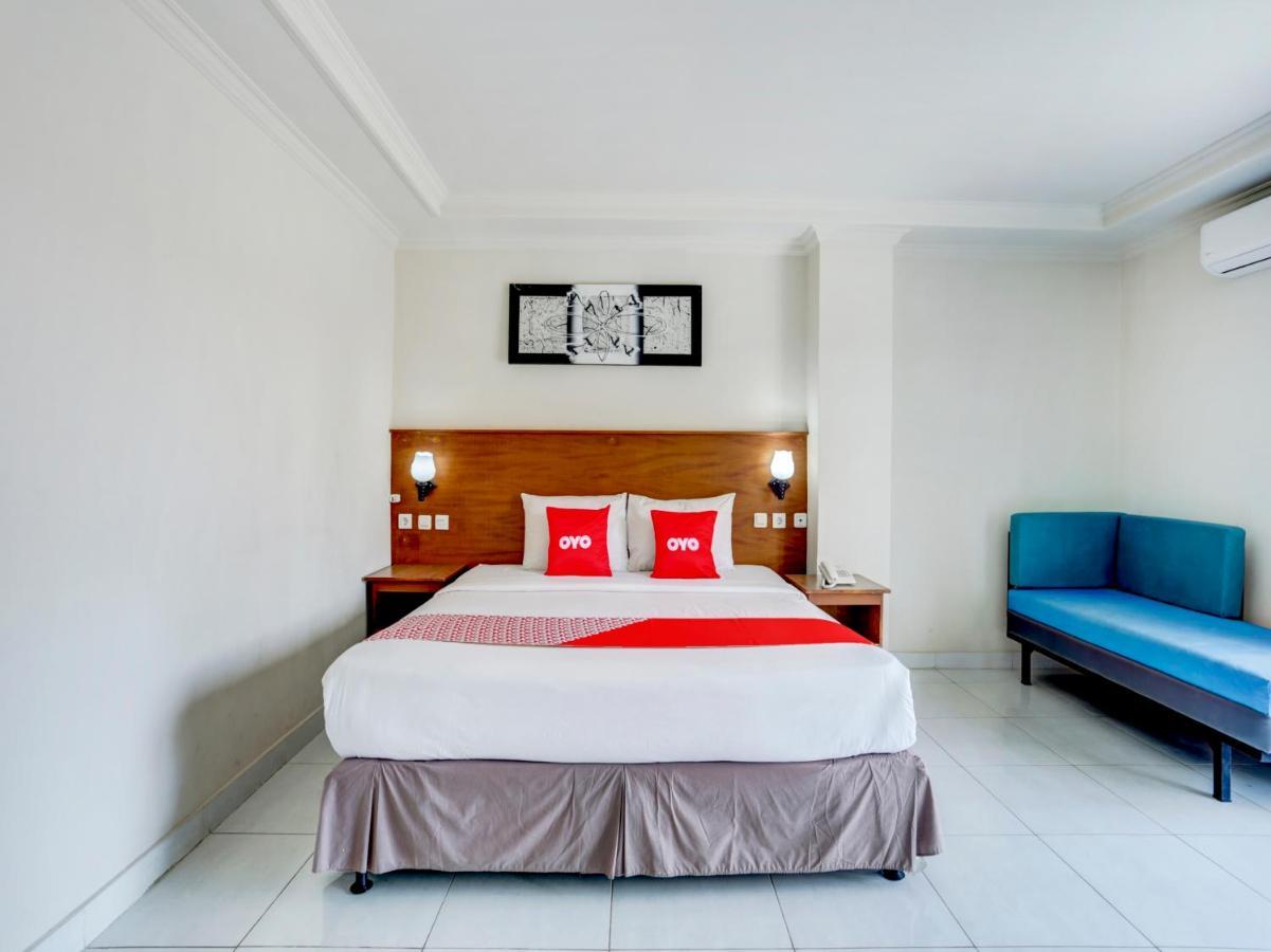 Oyo 3950 The Ratna Hotel Kuta Lombok Extérieur photo
