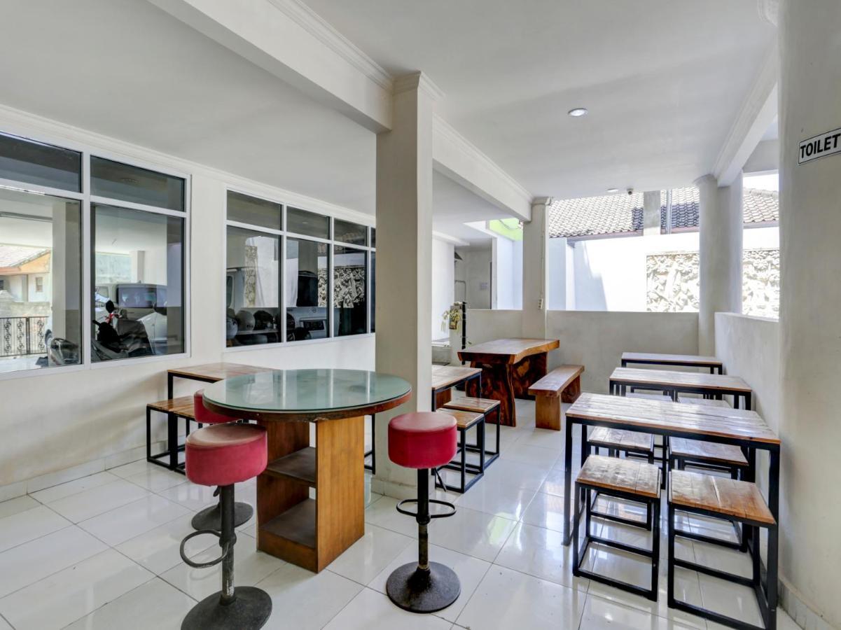 Oyo 3950 The Ratna Hotel Kuta Lombok Extérieur photo