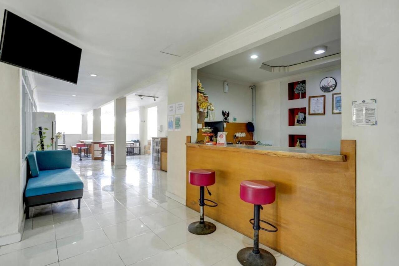 Oyo 3950 The Ratna Hotel Kuta Lombok Extérieur photo
